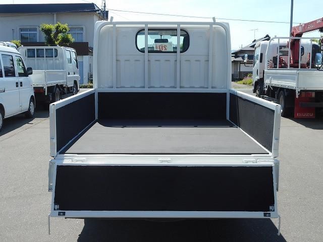 Nissan ATLAS 2014-10 7306650-8