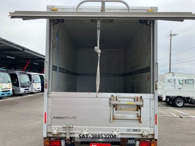 Nissan ATLAS 2016-03 7325687-11