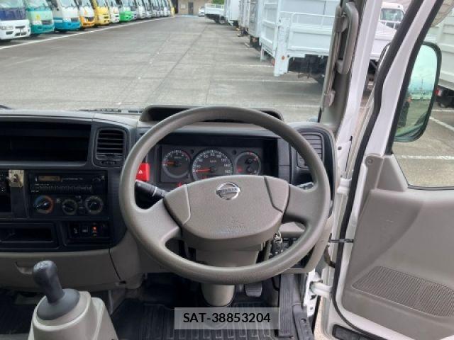 Nissan ATLAS 2016-03 7325687-18