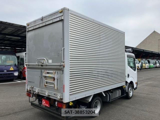 Nissan ATLAS 2016-03 7325687-1