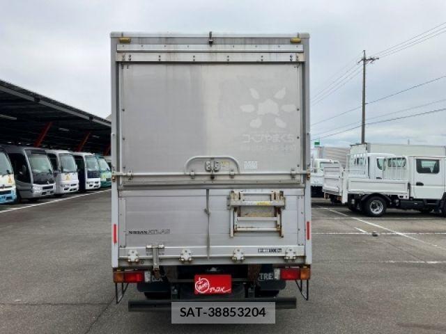 Nissan ATLAS 2016-03 7325687-3