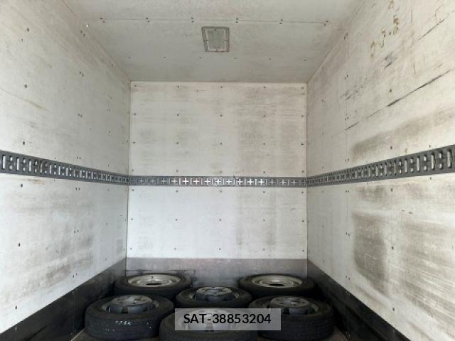 Nissan ATLAS 2016-03 7325687-7