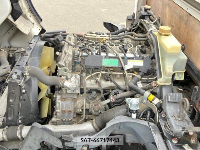 Nissan ATLAS 2014-01 7356834-15