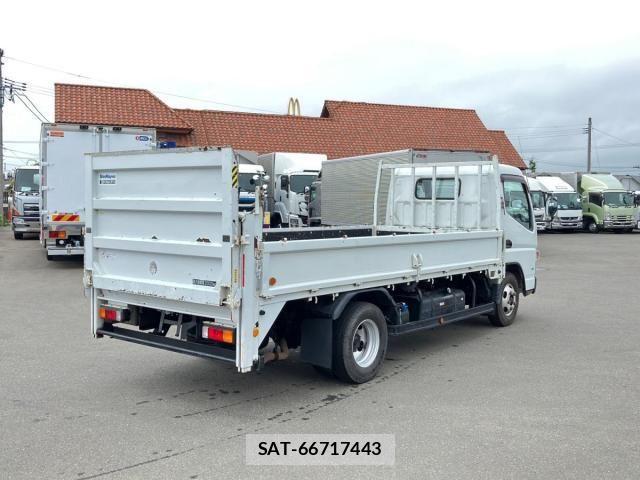 Nissan ATLAS 2014-01 7356834-2