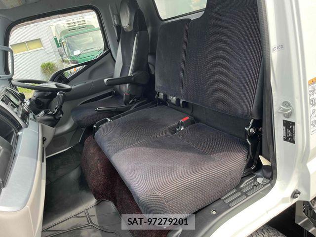 Nissan ATLAS 2019-04 7356838-21