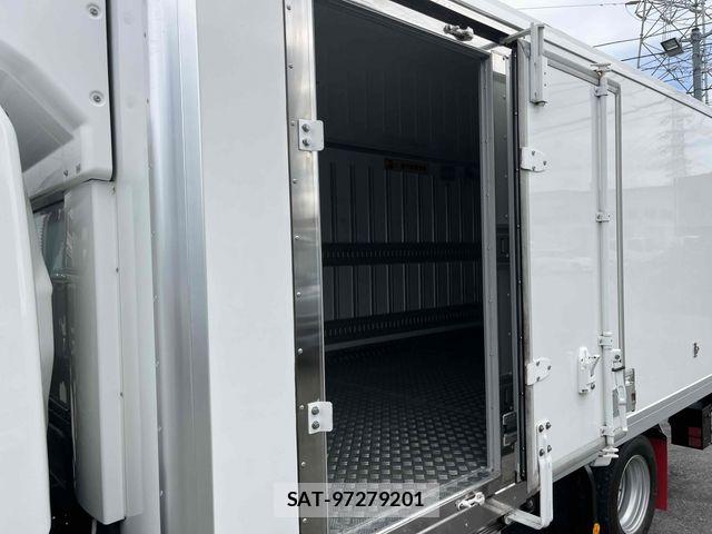 Nissan ATLAS 2019-04 7356838-6