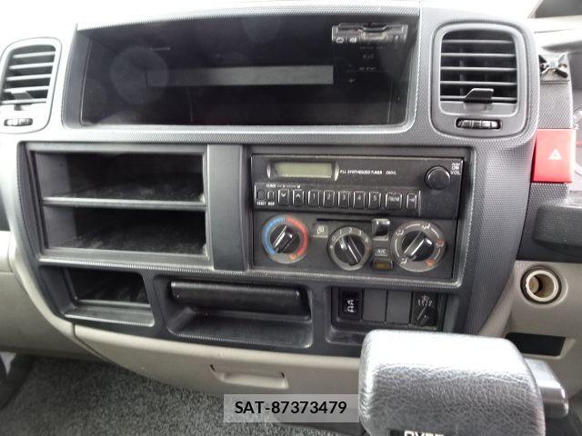 Nissan ATLAS 2015-12 7356832-17