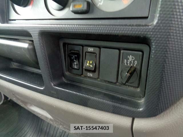 Nissan ATLAS 2015-05 7391381-9
