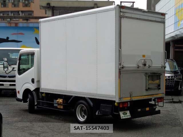 Nissan ATLAS 2015-05 7391381-1