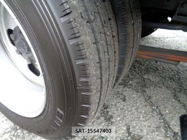 Nissan ATLAS 2015-05 7391381-19