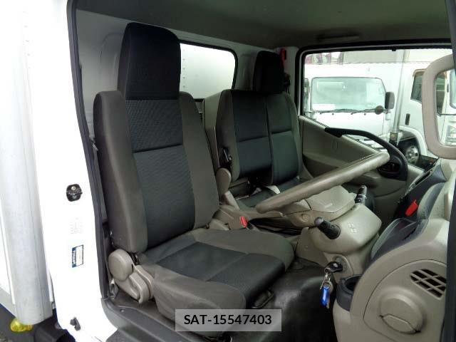 Nissan ATLAS 2015-05 7391381-4