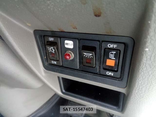 Nissan ATLAS 2015-05 7391381-6