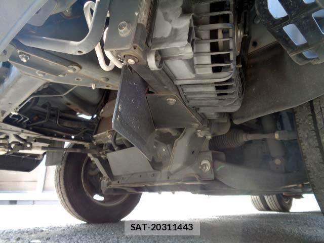 Nissan ATLAS 2015-05 7391377-15