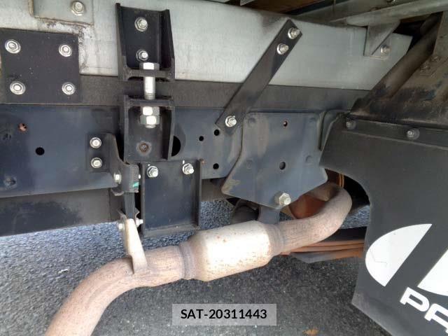 Nissan ATLAS 2015-05 7391377-16