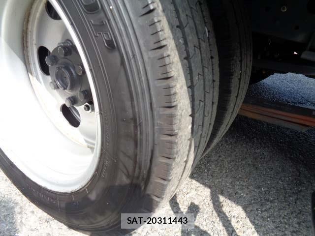 Nissan ATLAS 2015-05 7391377-18