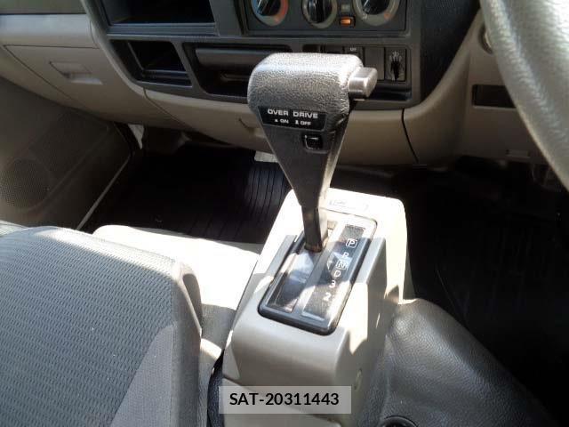 Nissan ATLAS 2015-05 7391377-6