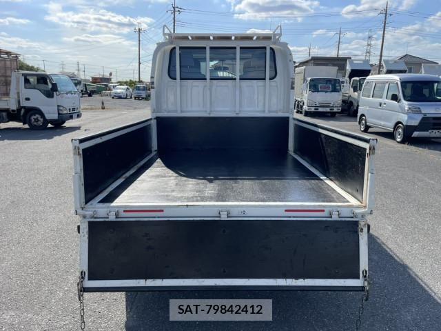 Nissan ATLAS 2020-06 7499548-11