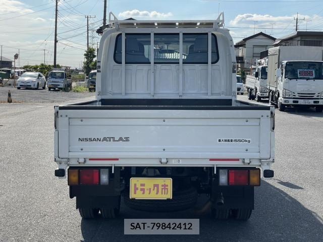 Nissan ATLAS 2020-06 7499548-5