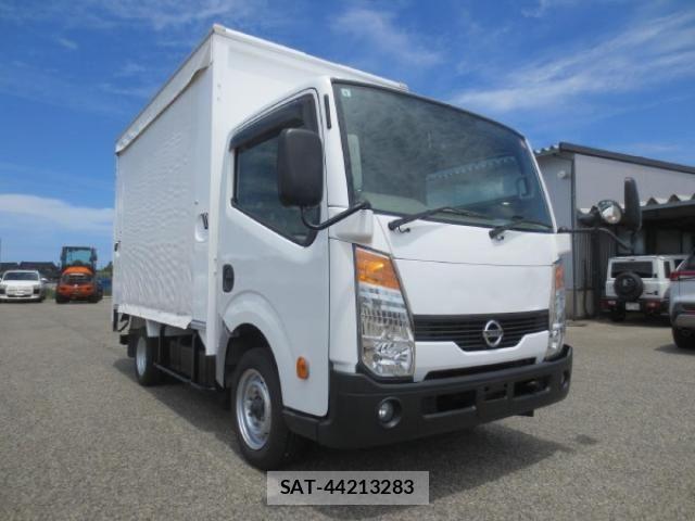 Nissan ATLAS 2015-05 7499556-1
