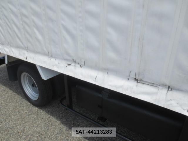 Nissan ATLAS 2015-05 7499556-21
