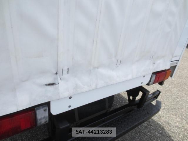 Nissan ATLAS 2015-05 7499556-22