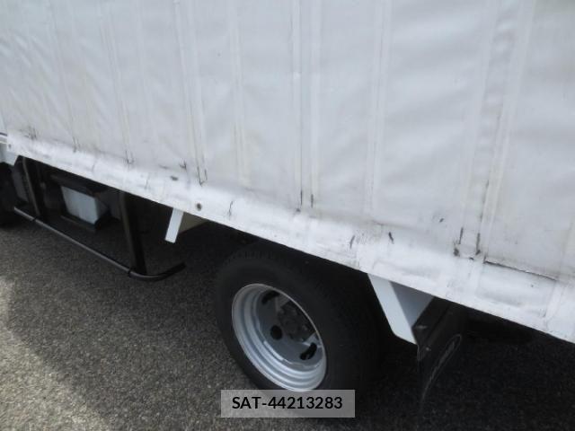 Nissan ATLAS 2015-05 7499556-23