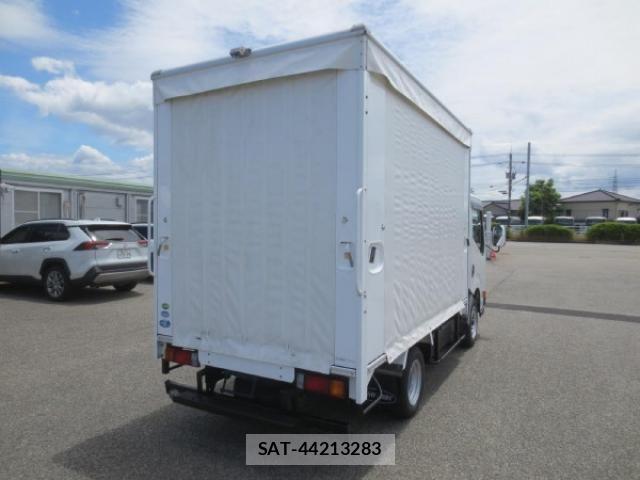 Nissan ATLAS 2015-05 7499556-3