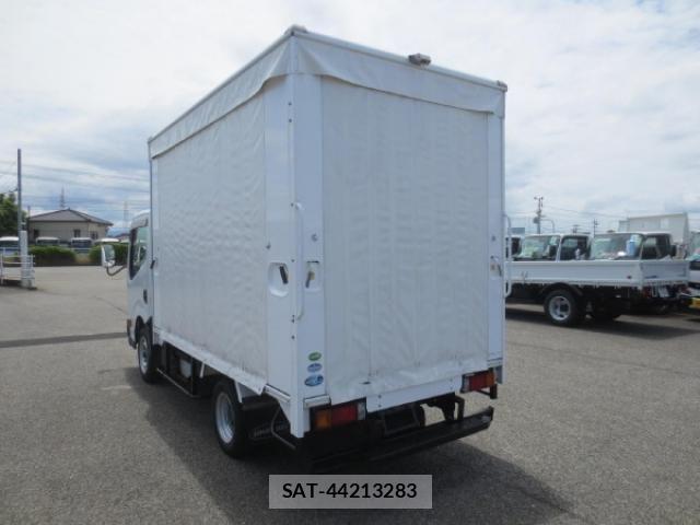 Nissan ATLAS 2015-05 7499556-4