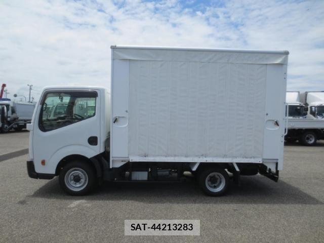 Nissan ATLAS 2015-05 7499556-8