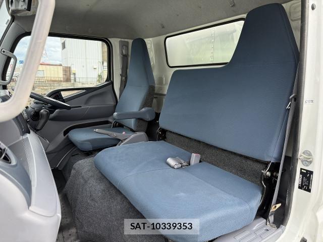 Nissan ATLAS 2016-12 7499553-18