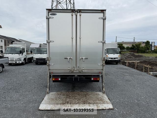 Nissan ATLAS 2016-12 7499553-4
