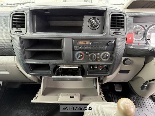 Nissan ATLAS 2010-03 7499550-17
