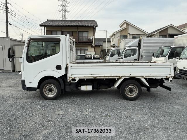 Nissan ATLAS 2010-03 7499550-2
