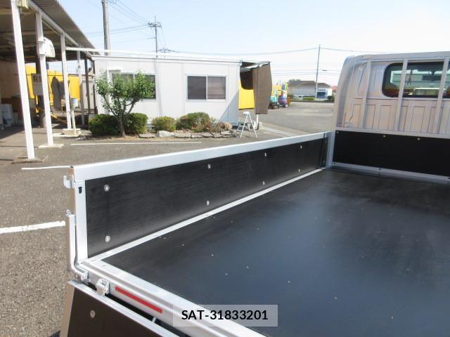 Nissan ATLAS 2026-04 7499544-9