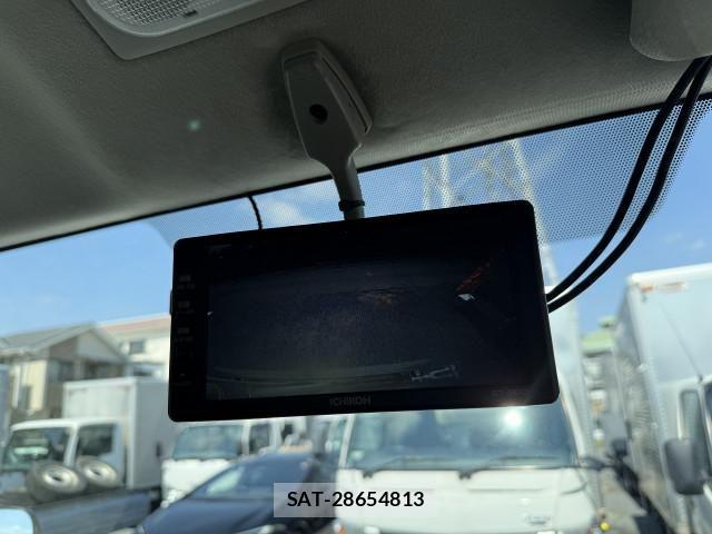 Nissan ATLAS 2019-02 7499554-16