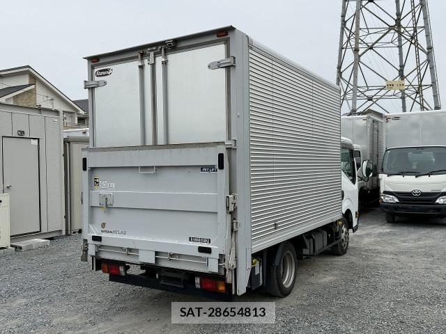 Nissan ATLAS 2019-02 7499554-1