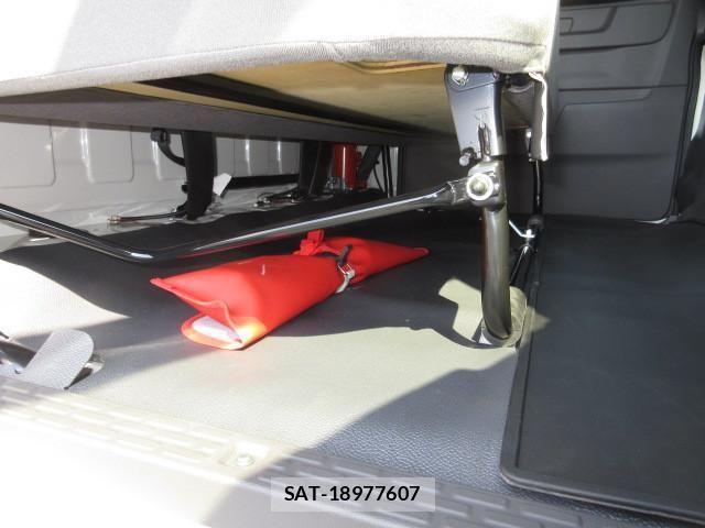 Nissan ATLAS 2026-04 7499543-25