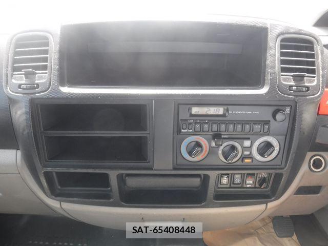 Nissan ATLAS 2013-03 7499552-16