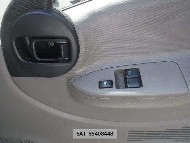 Nissan ATLAS 2013-03 7499552-19