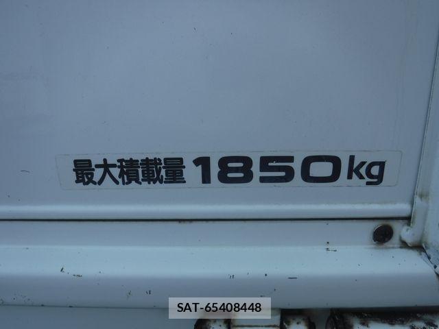 Nissan ATLAS 2013-03 7499552-29