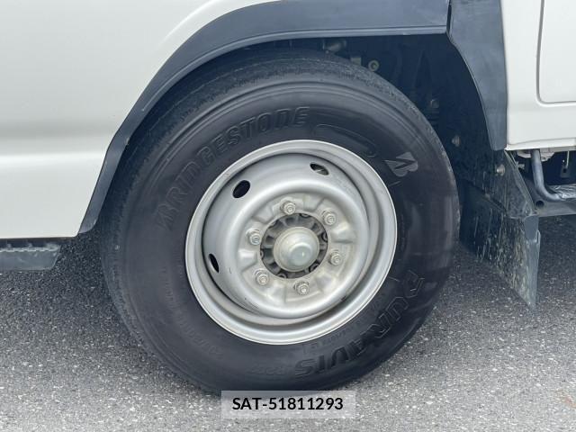 Nissan ATLAS 2020-12 7499549-7