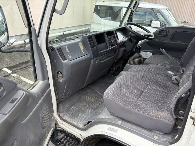 Nissan ATLAS 2021-02 7606784-13