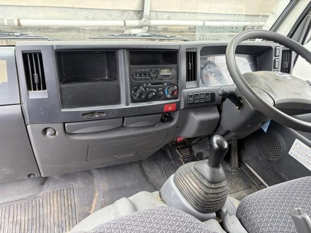 Nissan ATLAS 2021-02 7606784-15