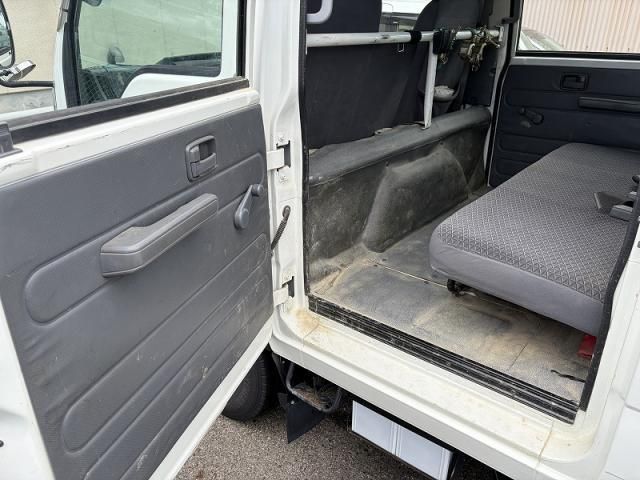 Nissan ATLAS 2021-02 7606784-18