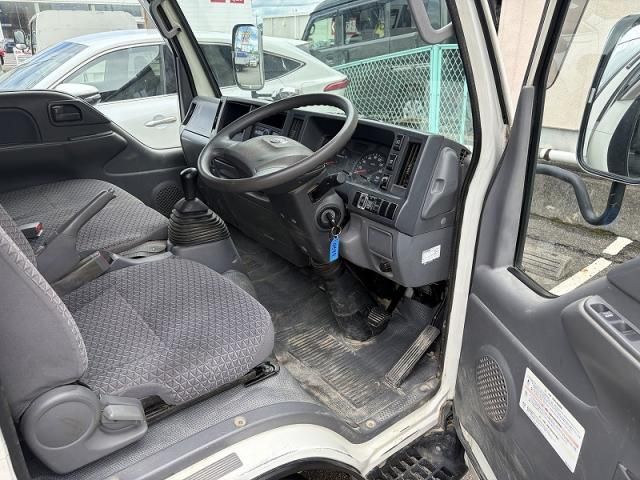 Nissan ATLAS 2021-02 7606784-20