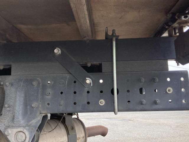 Nissan ATLAS 2015-03 7606779-11