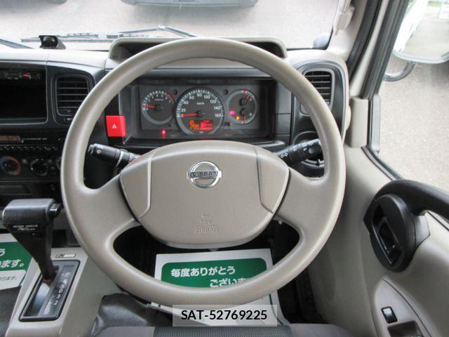 Nissan ATLAS 2012-05 7720851-11