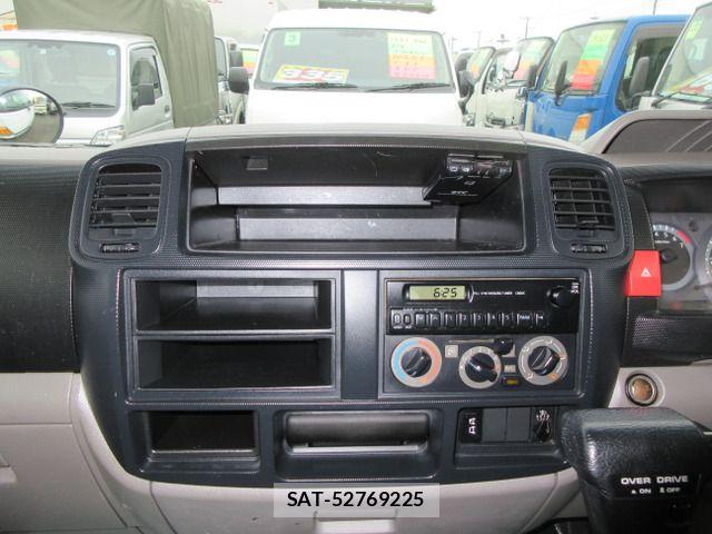 Nissan ATLAS 2012-05 7720851-12