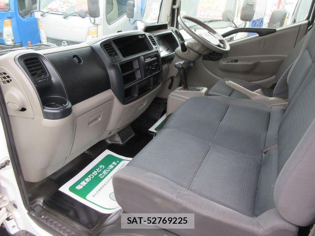Nissan ATLAS 2012-05 7720851-14