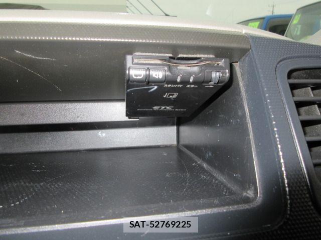 Nissan ATLAS 2012-05 7720851-16